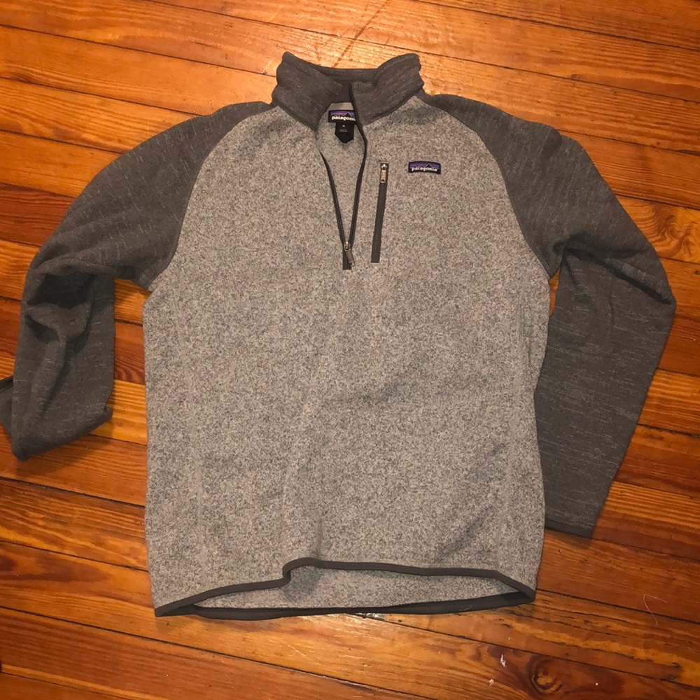 Patagonia quarter zip sweatshirt